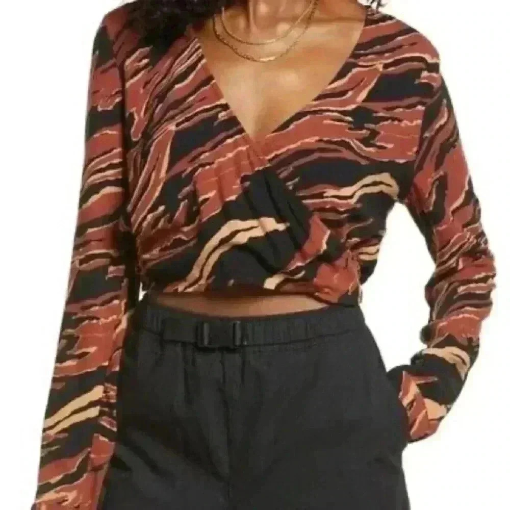 BP Brown Burnout Tiger Stripe Cropped Long Sleeve Shirt Size‎ XXS. New with Tags